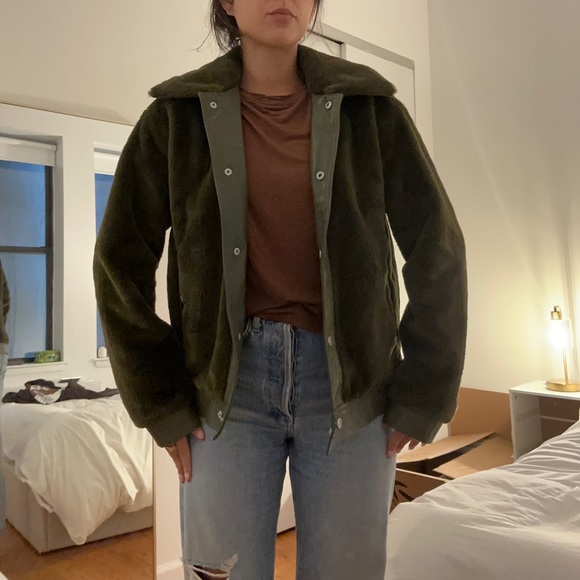 Avec Les Filles green fur bomber jacket with leather detailing 

Size S - Picture 2 of 4